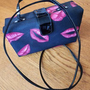 Fun Lip shoulder bag. Never used